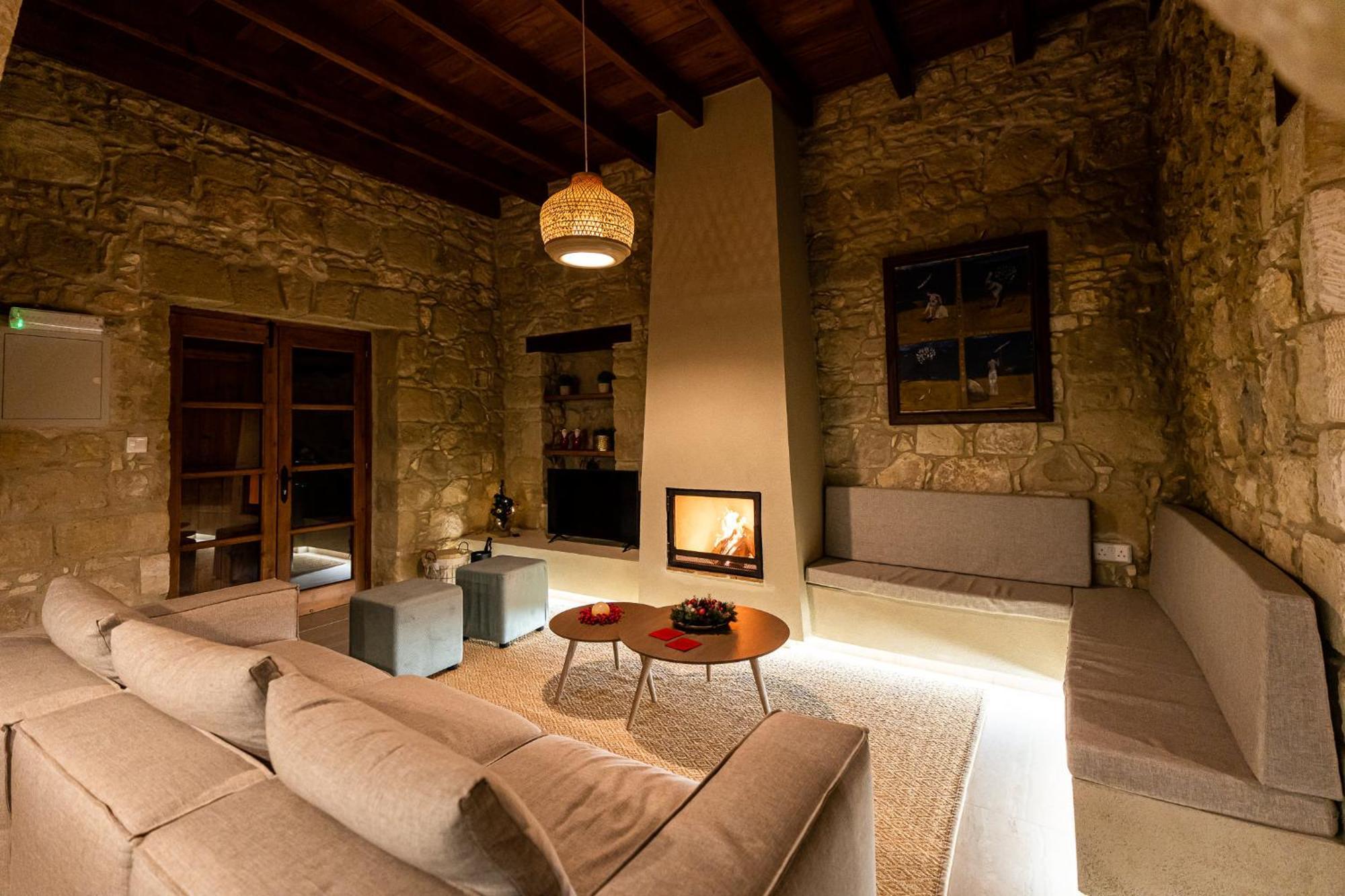 Harma Traditional Boutique Suites Paphos Esterno foto